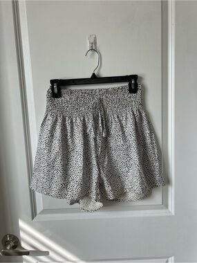 SHEIN White High Waist Polka Dot Shorts